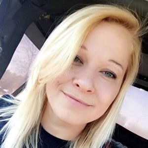 Meet your Posher, Marisa